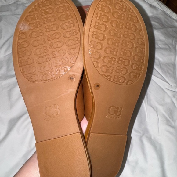 Gianni Bini Tan Leather Sandals Classic Slip-On - Picture 3 of 3